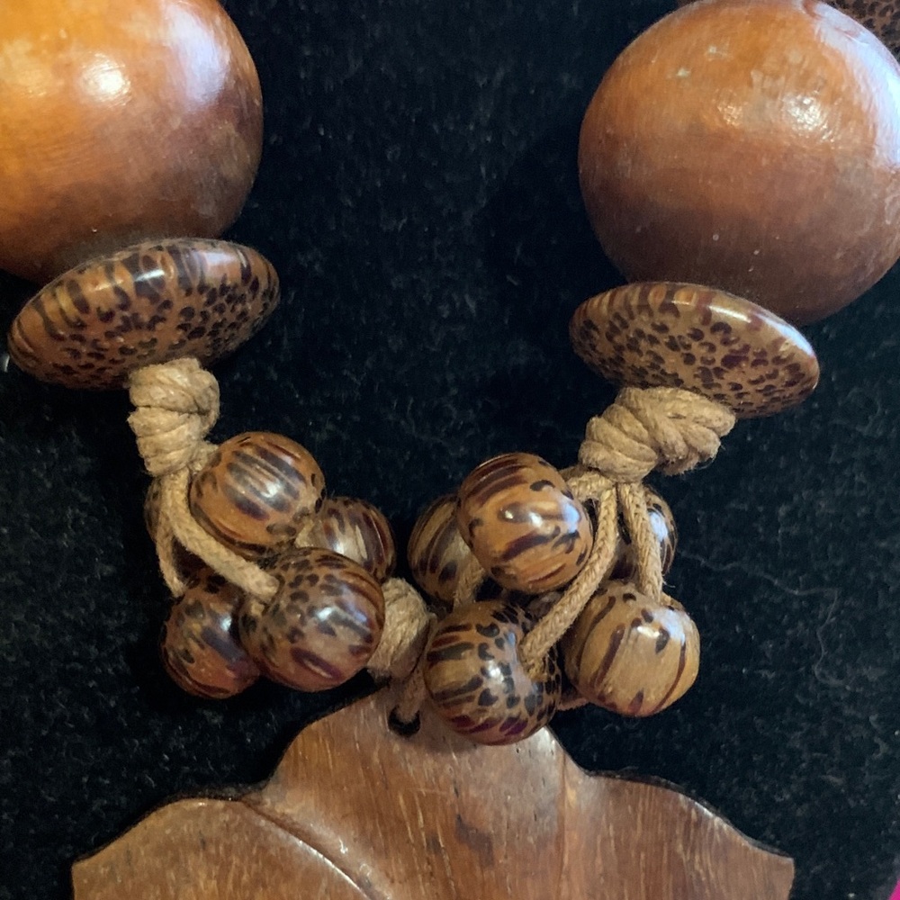 Handcrafted Wooden Flower Necklace - Picture 5 of 10